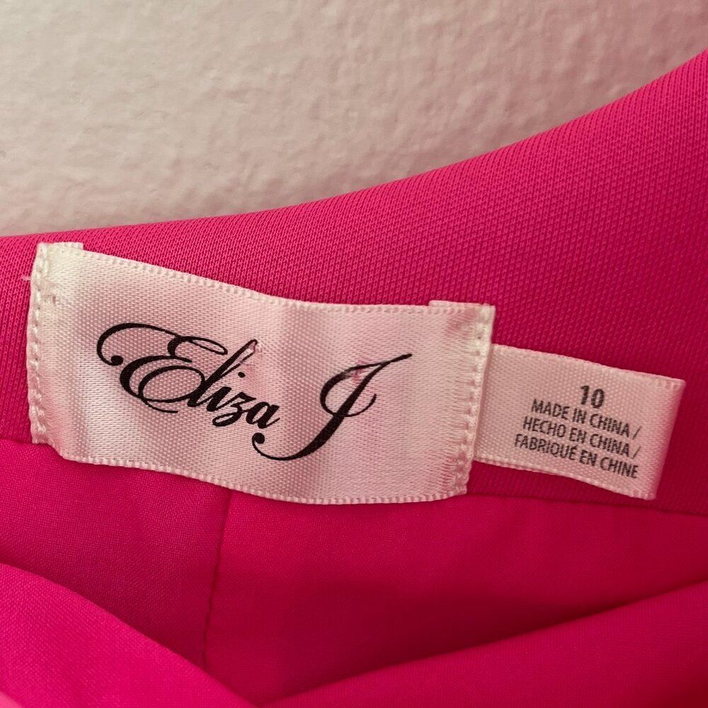 Eliza J. One-Shoulder Scuba Crepe Cocktail Dress in Hot Pink - Picture 7 of 8